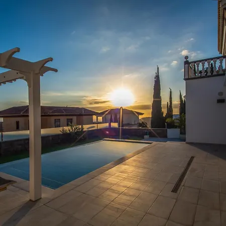 Zion Tenerife With Heated Pool *