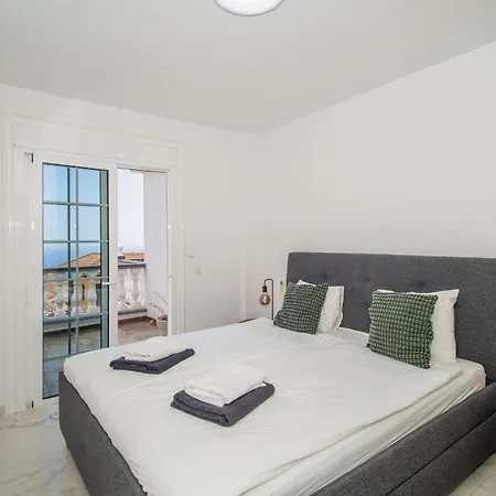 Villa Zion Tenerife With Heated Pool