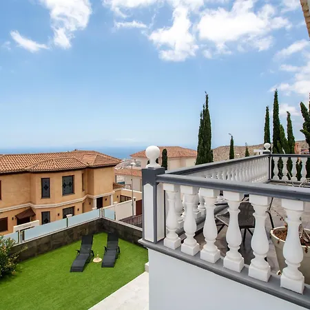 Zion Tenerife With Heated Pool