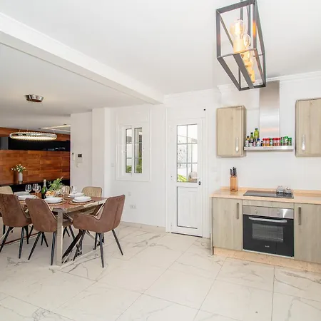 Zion Tenerife With Heated Pool Villa *