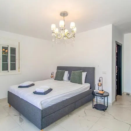 Willa Zion Tenerife With Heated Pool