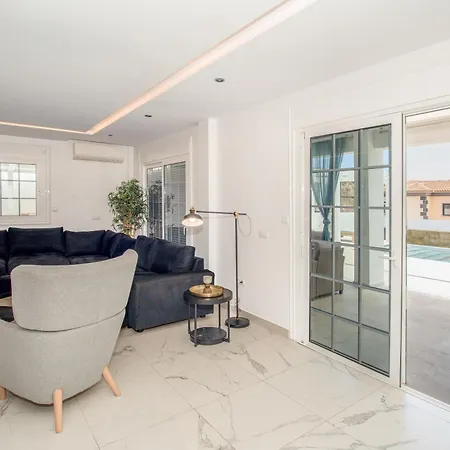 Zion Tenerife With Heated Pool וילה אדחה