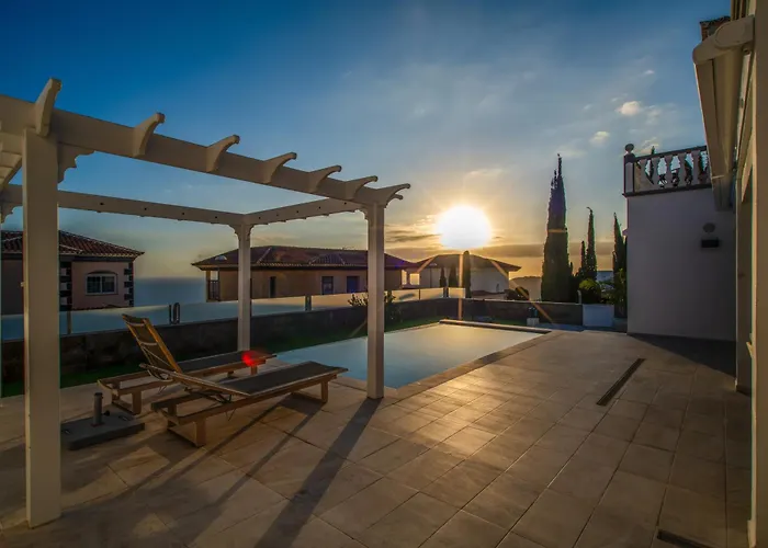 Zion Tenerife With Heated Pool * 아데제