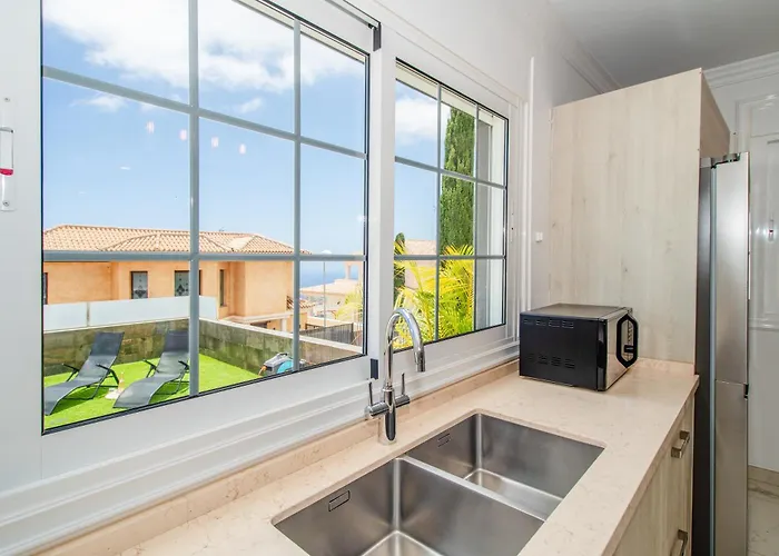 Zion Tenerife With Heated Pool Вилла