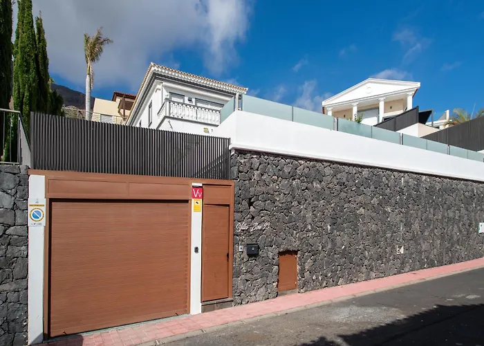 Вилла Zion Tenerife With Heated Pool Адехе