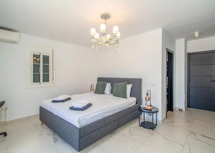 Вилла Zion Tenerife With Heated Pool